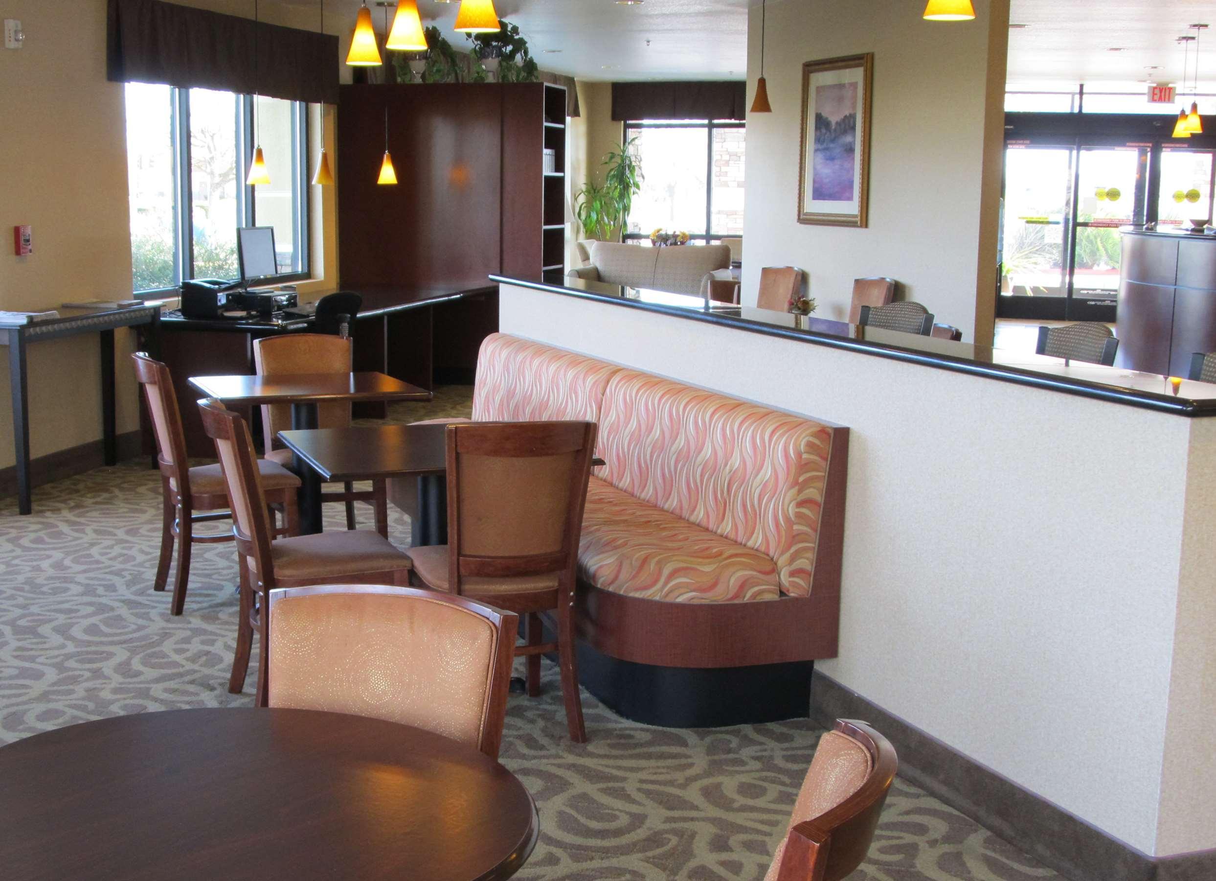 University Hotel Davis Area By Ihg ディクソン エクステリア 写真